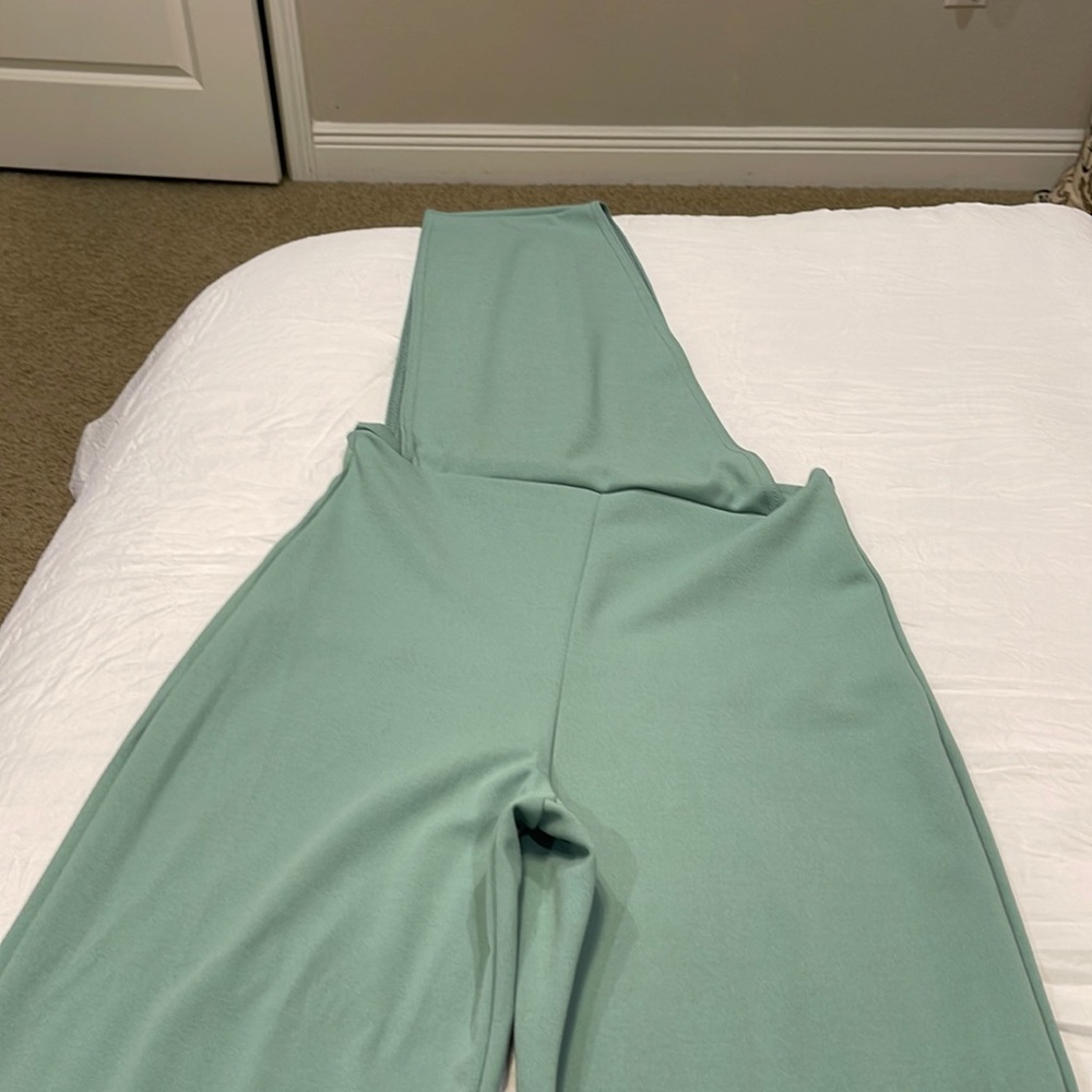 Pretty little thing mint green romper bell legs: size 8